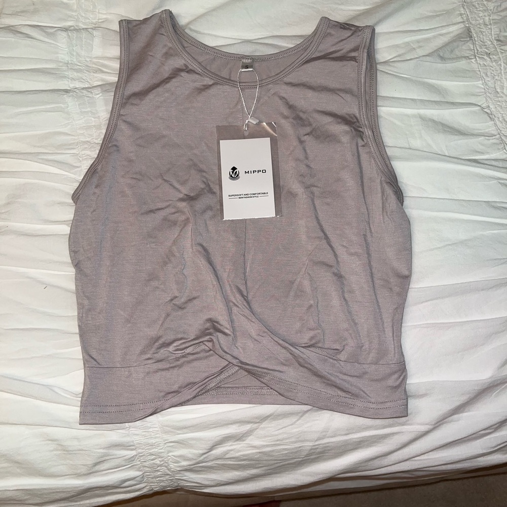 Workout tank size small